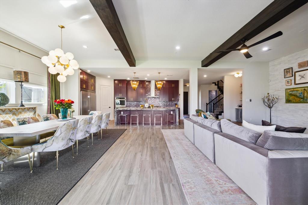 10602 Parkwood Court