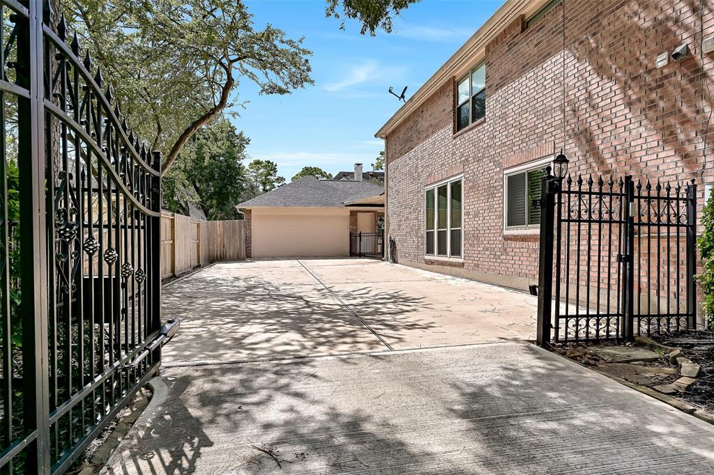 714 Hidden Woods Lane