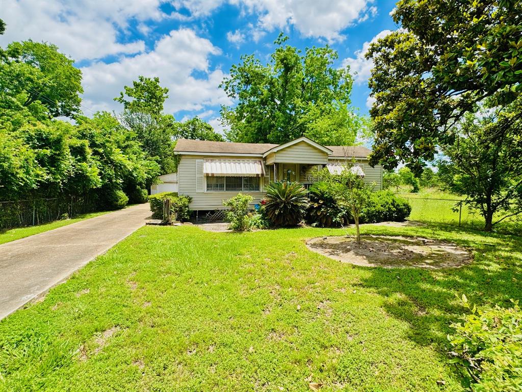 5302 Lavender Street, Houston, Texas image 2