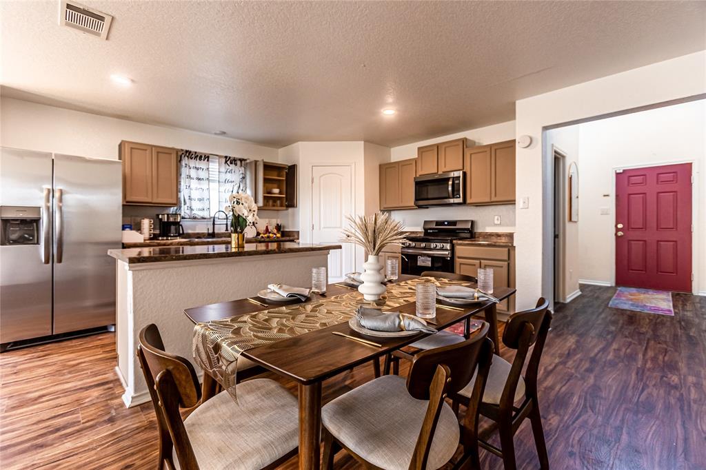 3240 Mission River