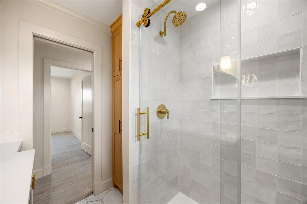 1041 Gardendale Drive, Houston, Texas image 10