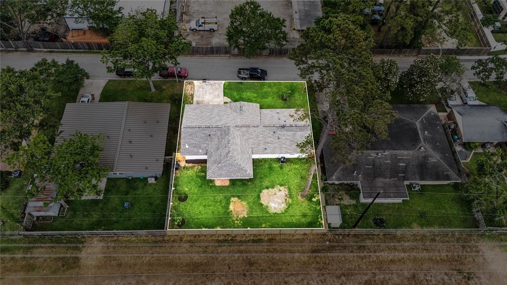 1041 Gardendale Drive, Houston, Texas image 21