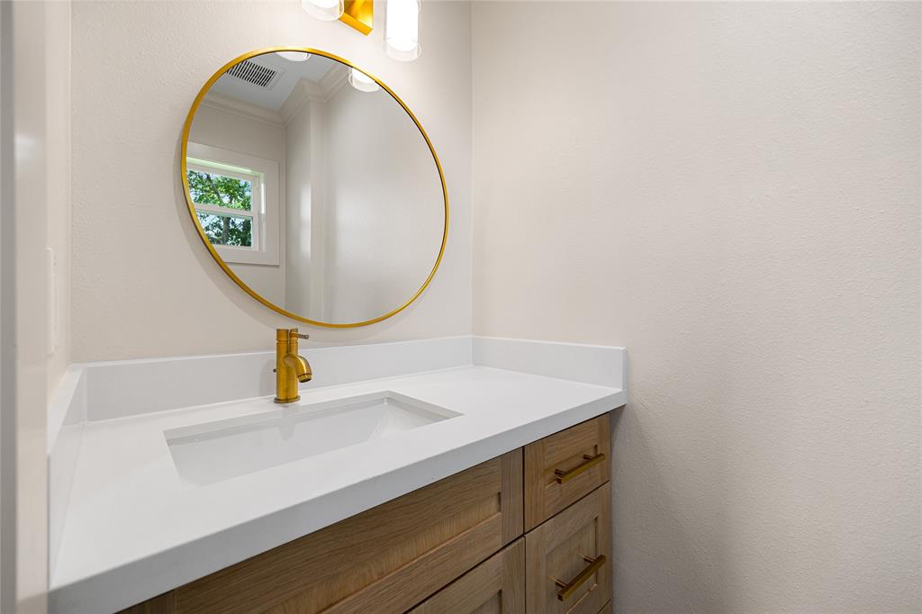 1041 Gardendale Drive, Houston, Texas image 16