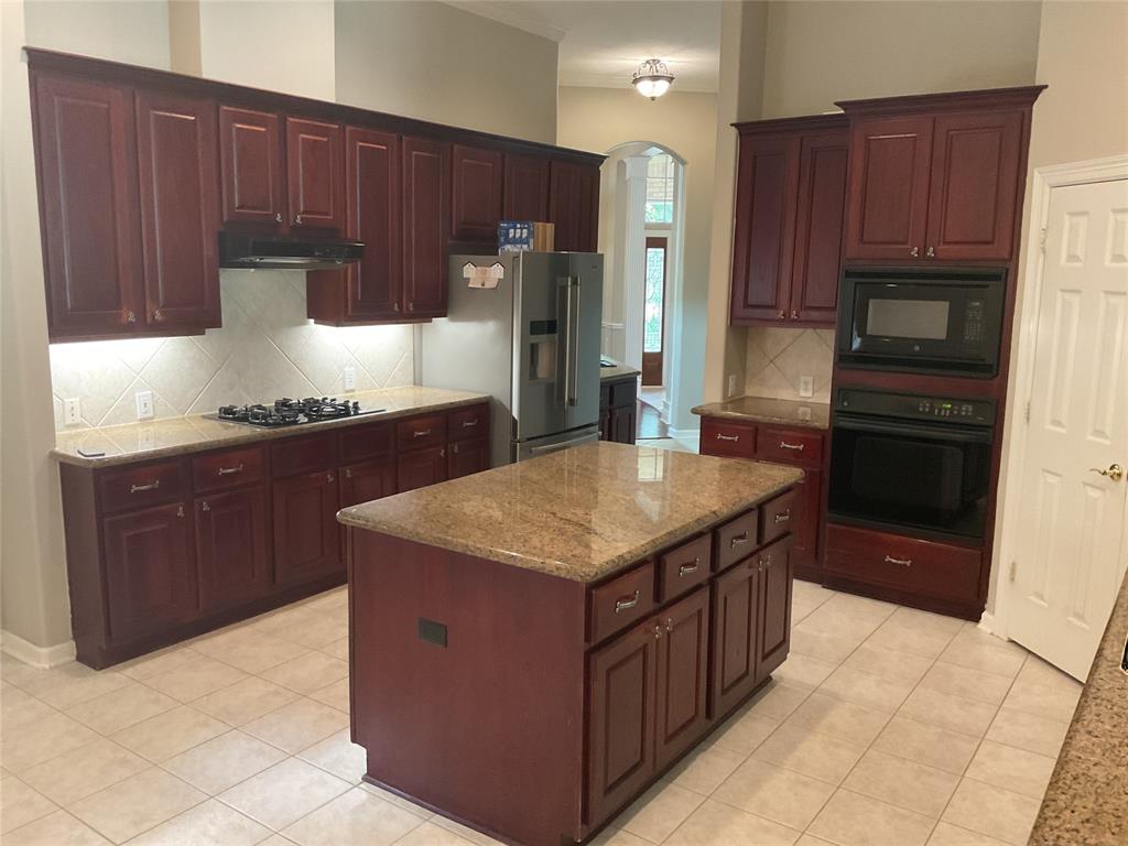 1322 Wellshire Drive Drive, Katy, Texas image 12
