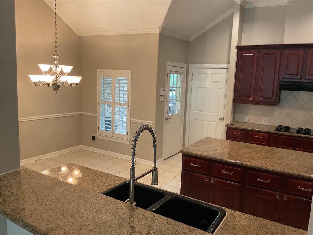 1322 Wellshire Drive Drive, Katy, Texas image 13