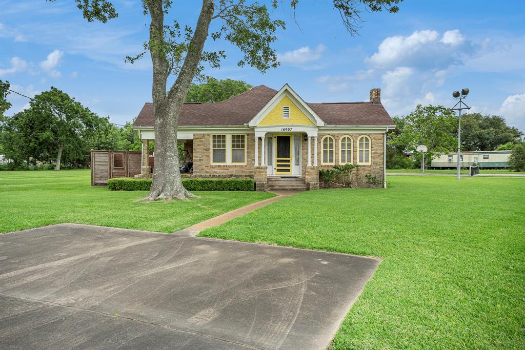 16907 Park Street, Santa Fe, Texas image 1