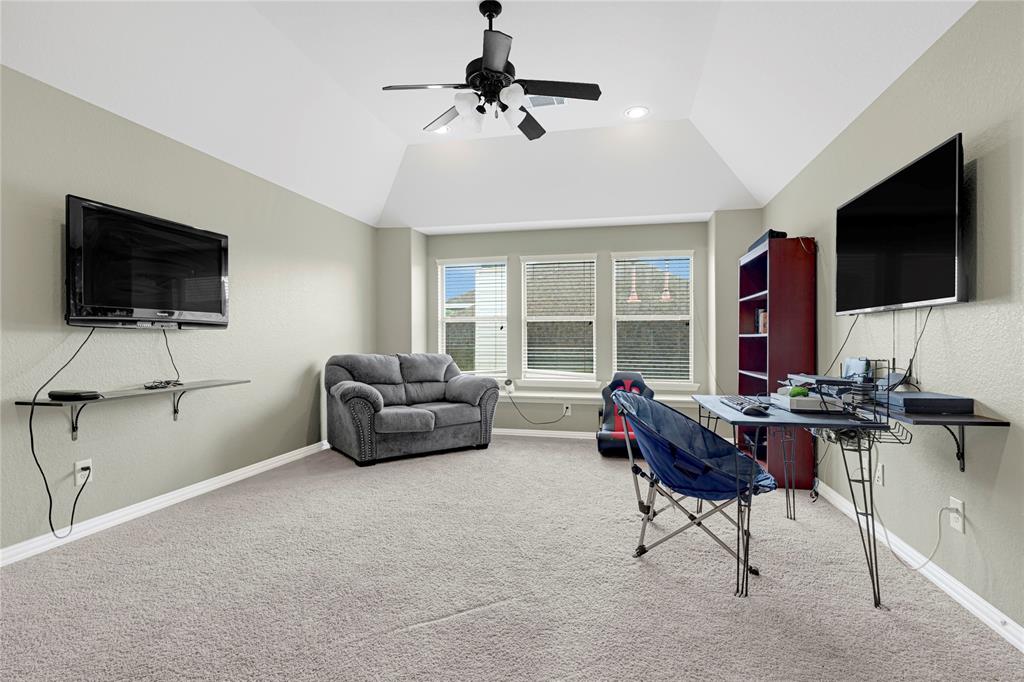 25007 Bahme Springs Lane, Porter, Texas image 18