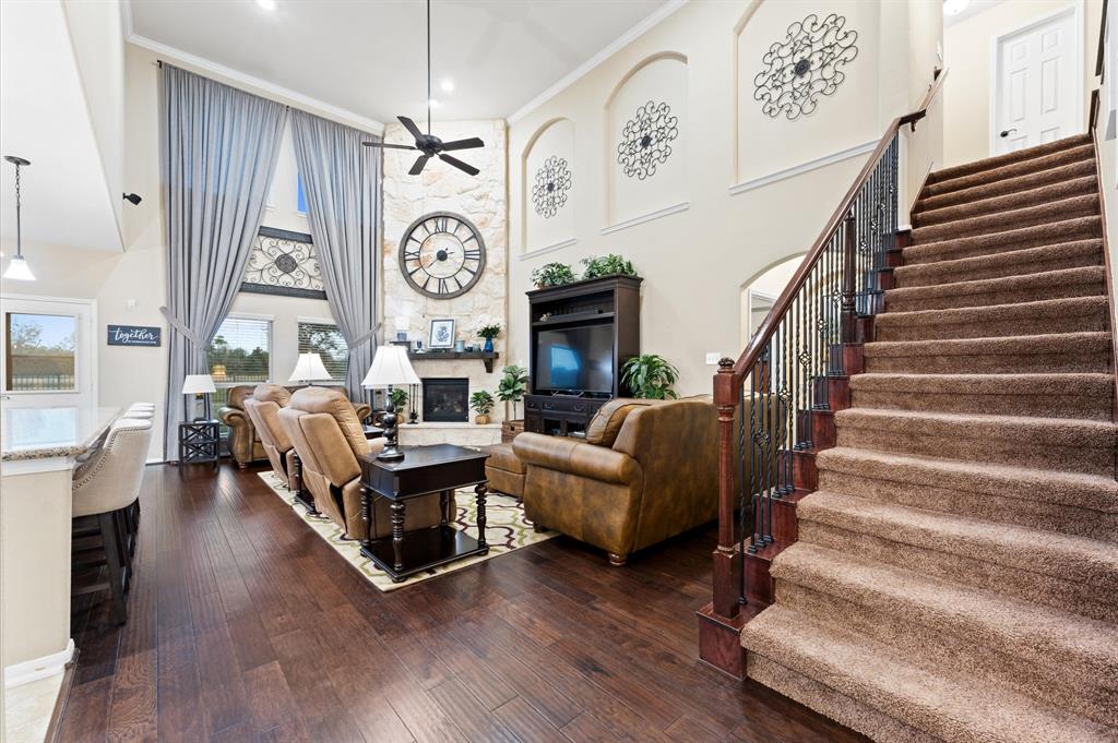 1736 Lake Raven Drive, Dickinson, Texas image 12