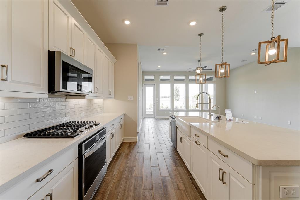 7631 Cattail Shallows Lane, Katy, Texas image 11