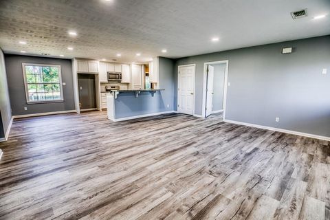 Photo of 2700 Quarry Road, Brenham, TX 77833 (MLS # 85803908)