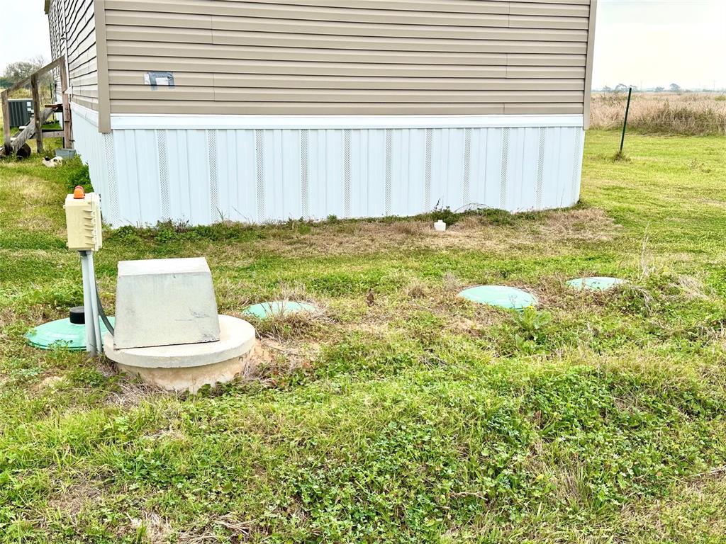 358 County Road 4521, Palacios, Texas image 28