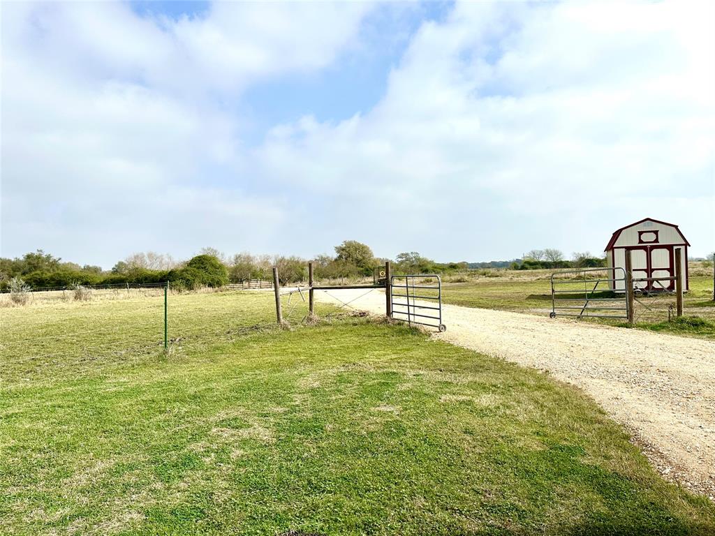 358 County Road 4521, Palacios, Texas image 33