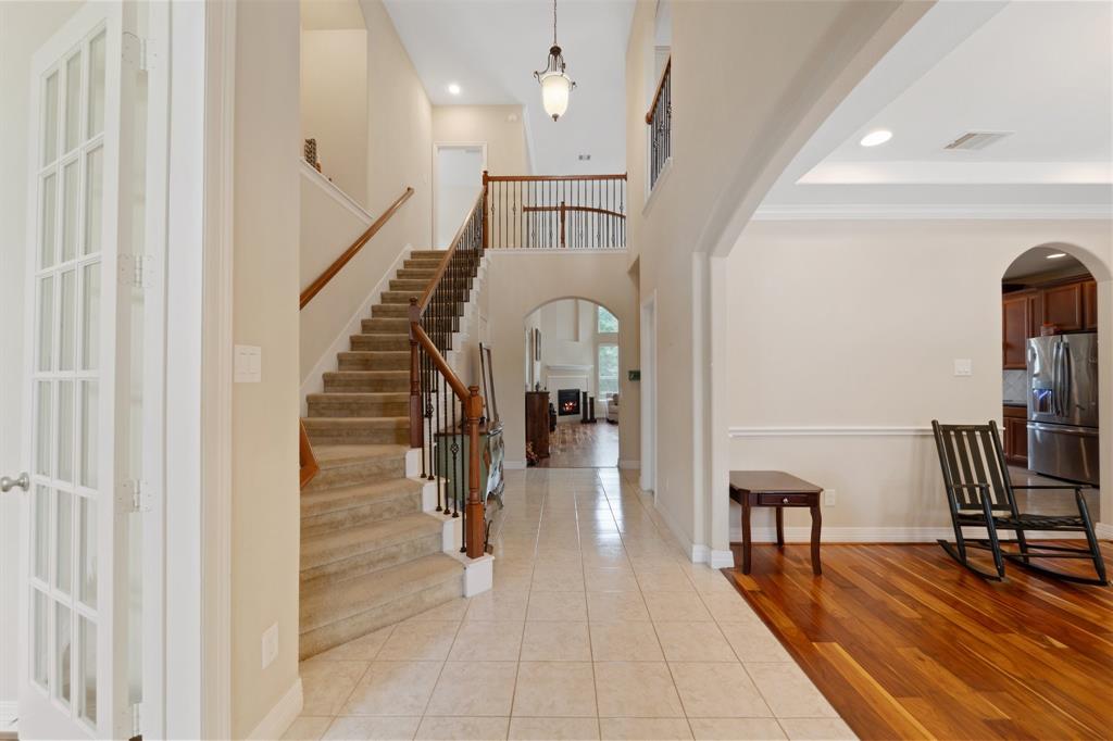 5515 Mangrove Creek Lane
