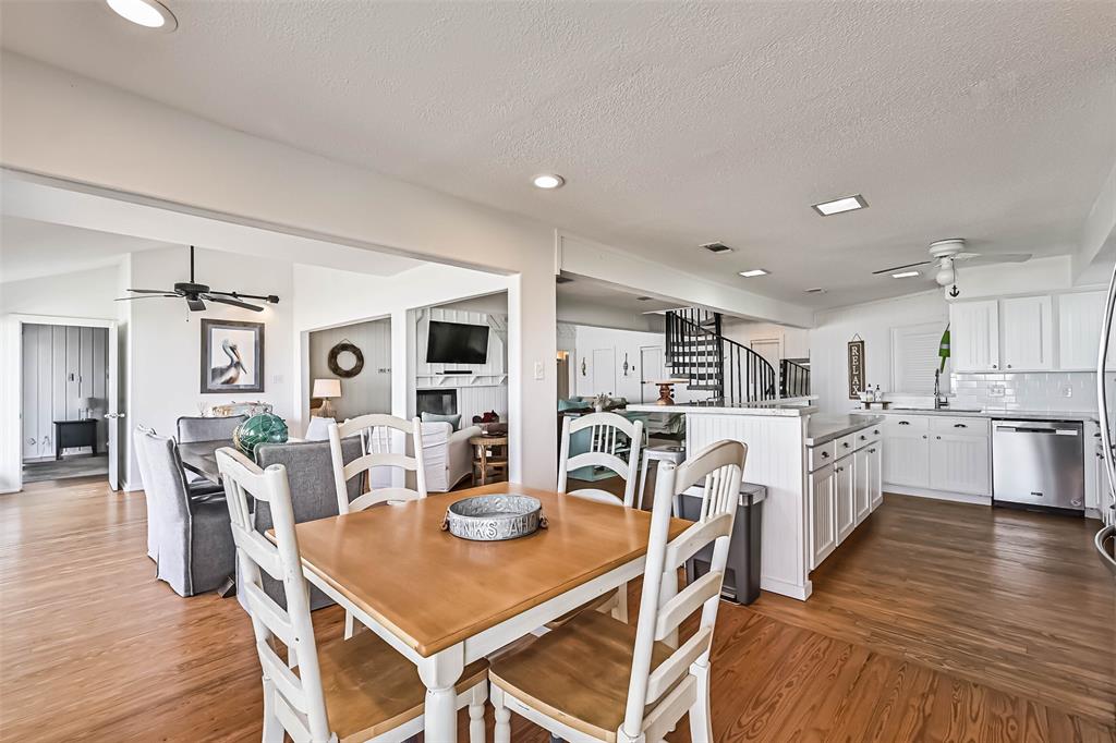 23155 & 23156 Gulf Drive, Galveston, Texas image 21