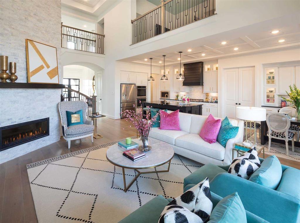 2463 Mission Heights