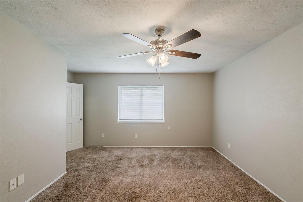 5802 Evening Shadows Lane, Spring, Texas image 14