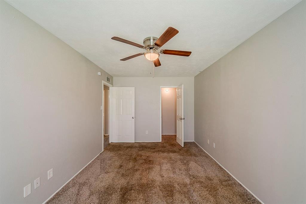 5802 Evening Shadows Lane, Spring, Texas image 21