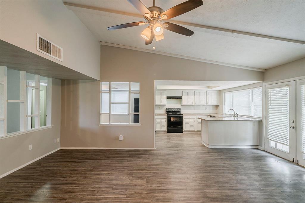5802 Evening Shadows Lane, Spring, Texas image 11