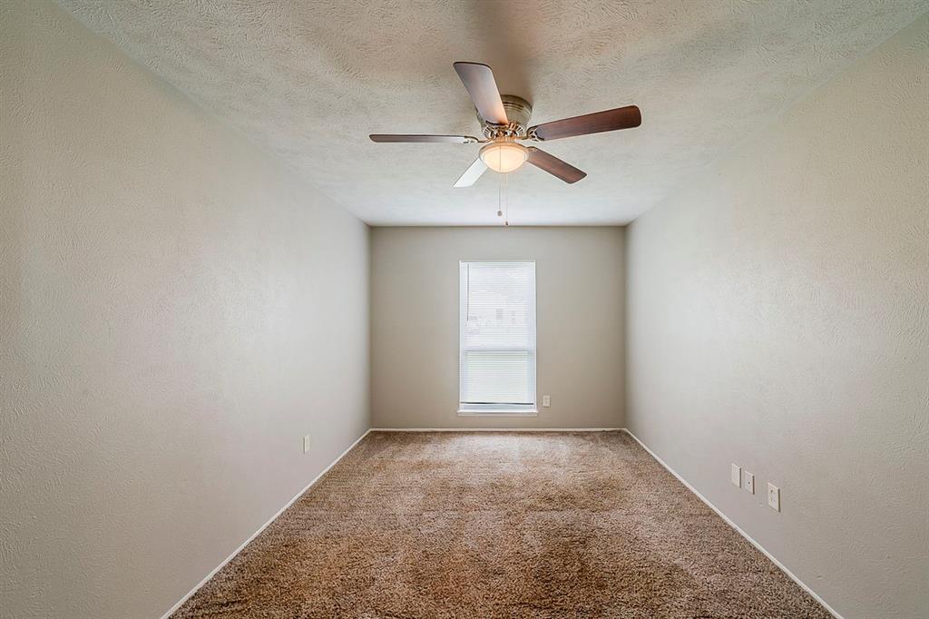 5802 Evening Shadows Lane, Spring, Texas image 20