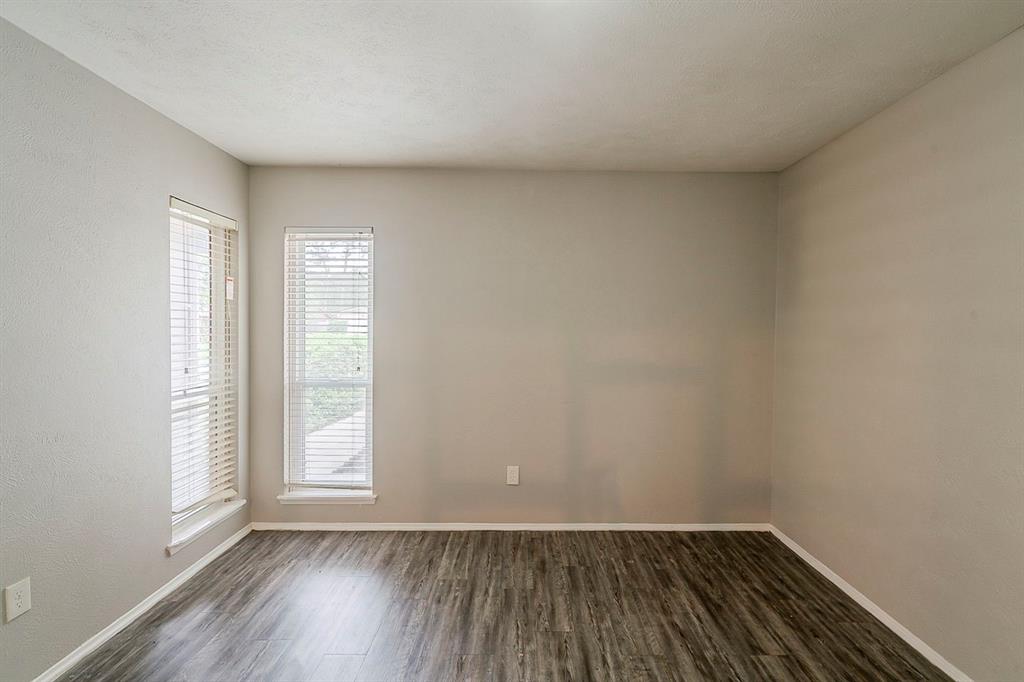 5802 Evening Shadows Lane, Spring, Texas image 7