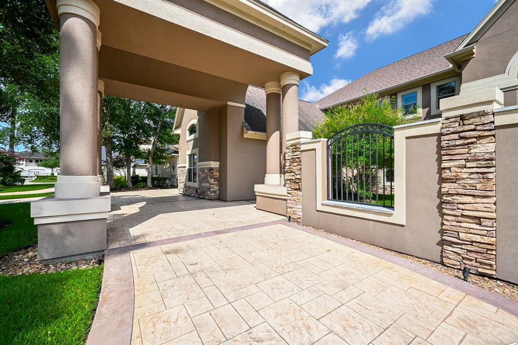 42 Lake Sterling Gate Drive