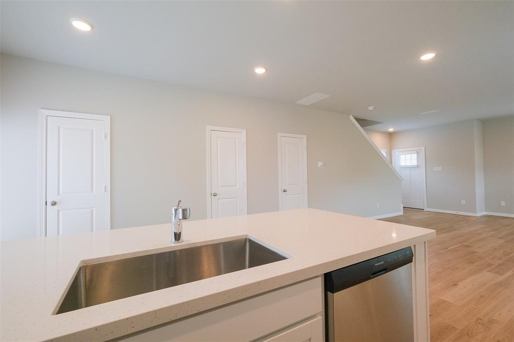 1711 Garden Ivy Lane, Pearland, Texas image 10