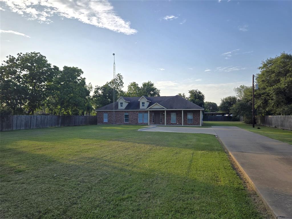 1944 Hillcroft Rd, Prairie View, Texas image 1