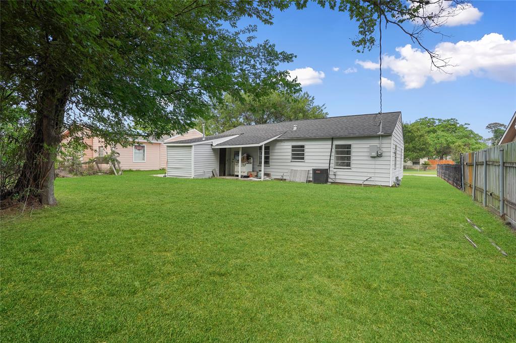 1722 Caspersen Drive, Jacinto City, Texas image 19
