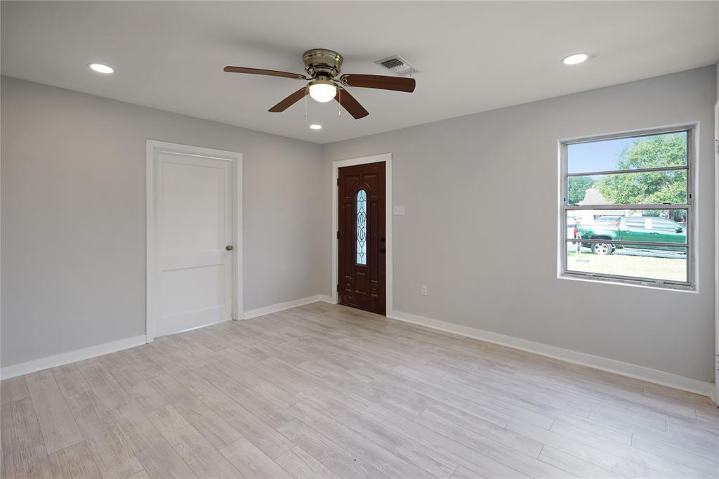 1722 Caspersen Drive, Jacinto City, Texas image 5