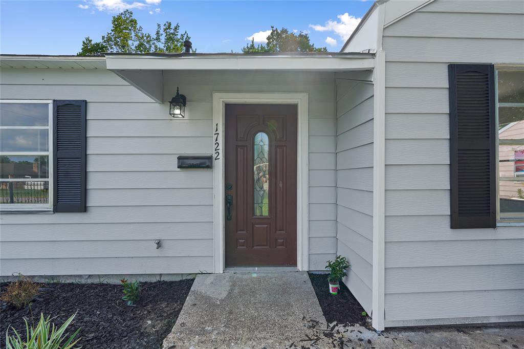 1722 Caspersen Drive, Jacinto City, Texas image 3