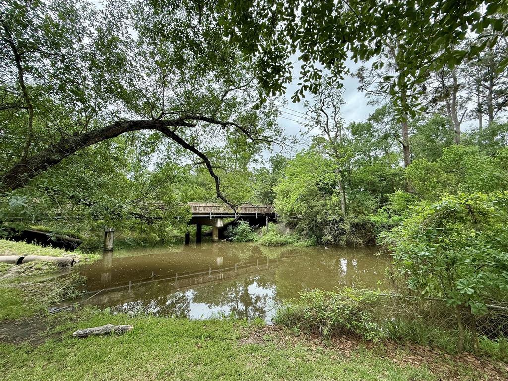 1409 Deats Road, Dickinson, Texas image 6