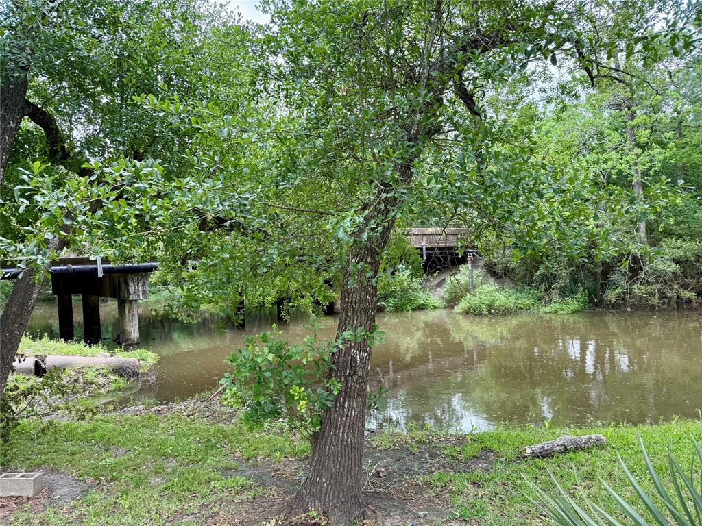 1409 Deats Road, Dickinson, Texas image 5