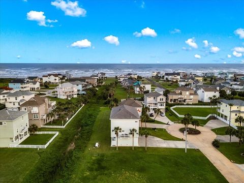 Single Family Residence in Galveston TX 4010 Shallow Reef.jpg