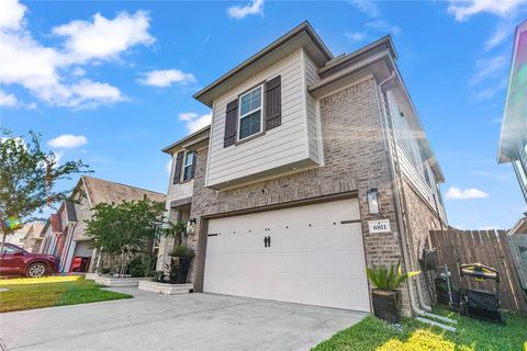 8811 Sandhill Crane Road Baytown TX 77521