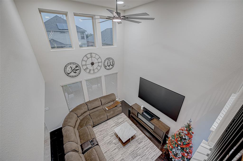 9815 Corben Creek Lane, Richmond, Texas image 39