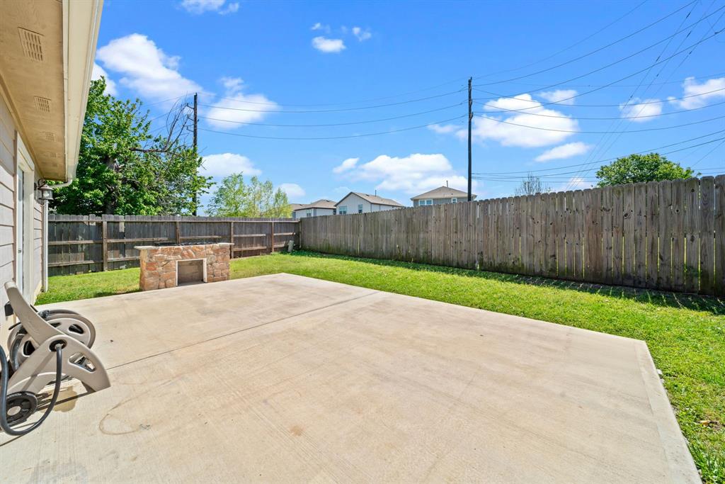 11747 Rolling Stream Drive, Tomball, Texas image 20