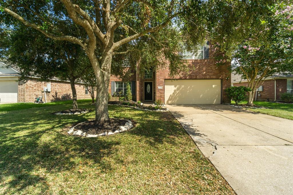 2934 Silver Landing Lane, Dickinson, Texas image 3