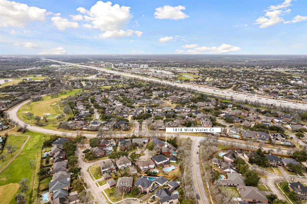 1818 Wild Violet Court, Sugar Land, Texas image 3