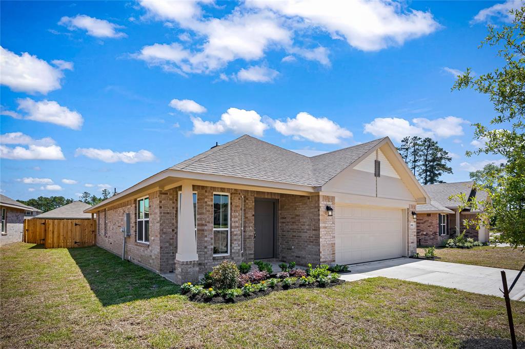 20068 Swinley Forest Drive, Cleveland, Texas image 2
