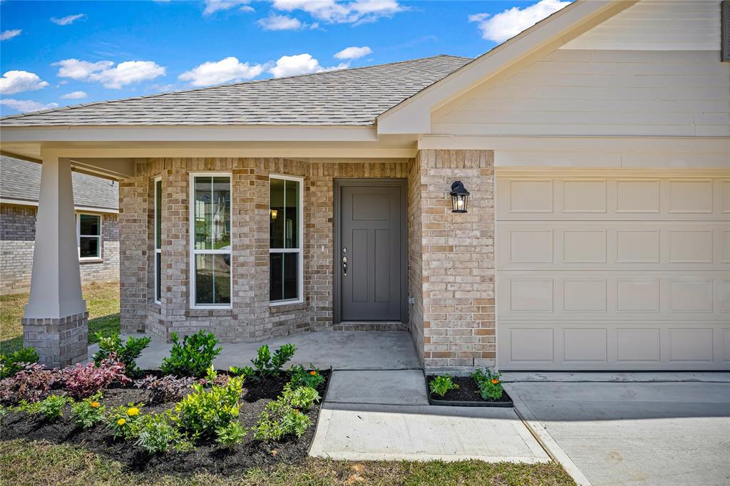 20068 Swinley Forest Drive, Cleveland, Texas image 1