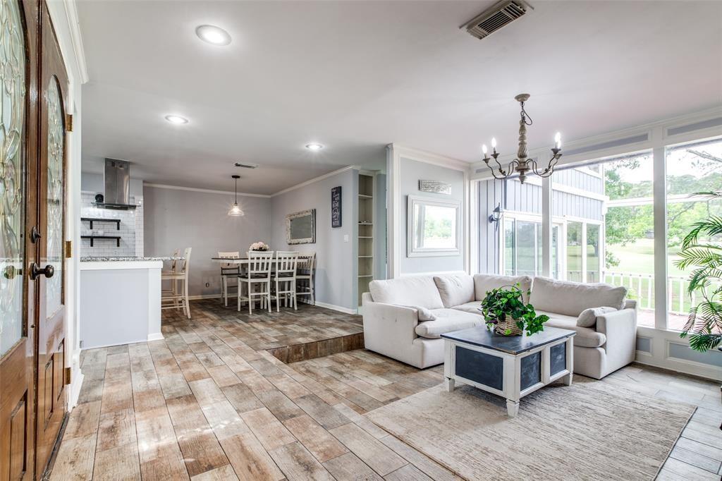 15 Waters Edge Street