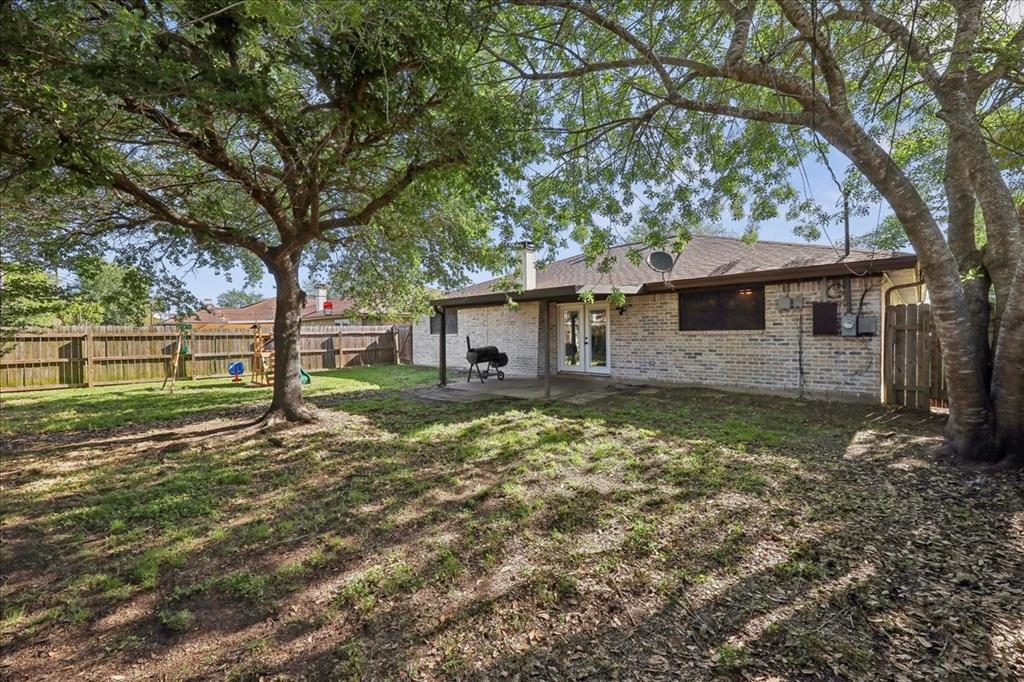 1117 Meadowland Drive, Beaumont, Texas image 26