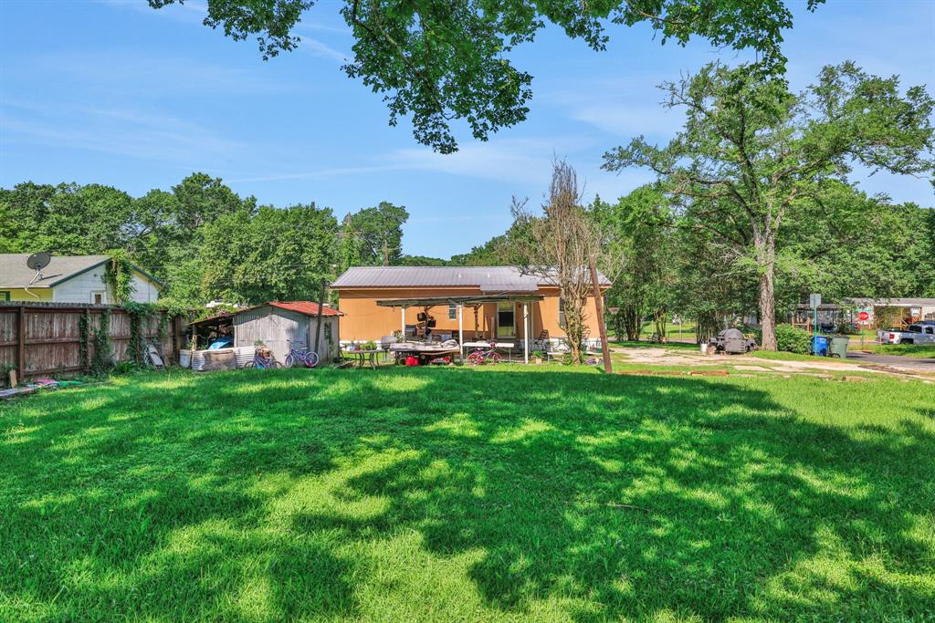1000 Trinity Cut Off, Huntsville, Texas image 3