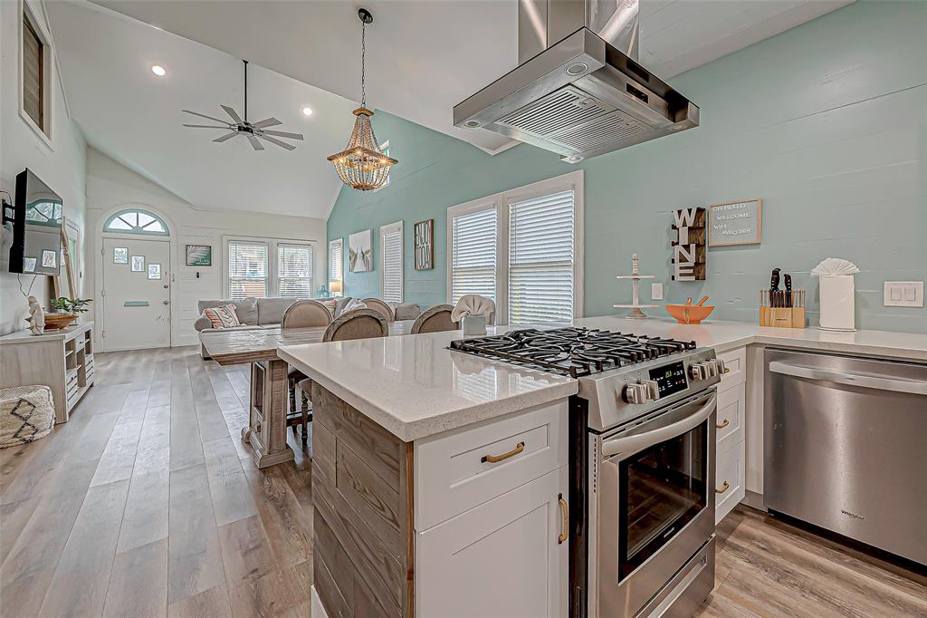 1818 Avenue O, Galveston, Texas image 24