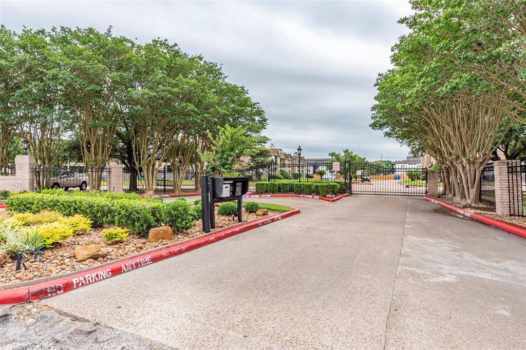 18800 Egret Bay Boulevard #1203, Webster, Texas image 31