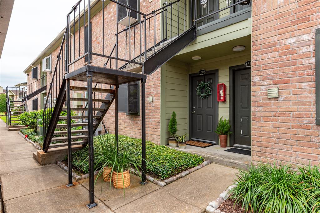 18800 Egret Bay Boulevard #1203, Webster, Texas image 26