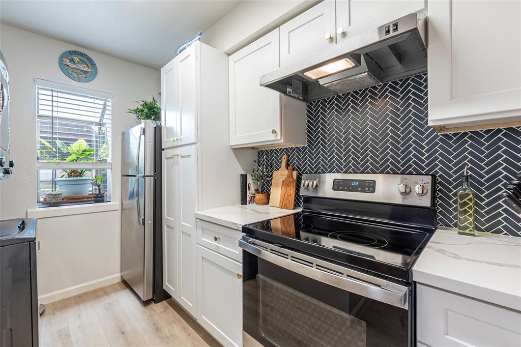 18800 Egret Bay Boulevard #1203, Webster, Texas image 3