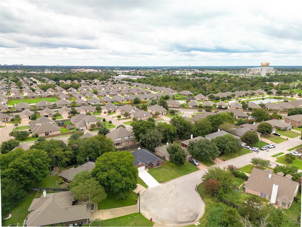 1705 Purple Martin Cove, College Station, Texas image 2