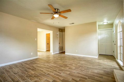 Townhouse in Houston TX 1556 Silverpines Road 3.jpg