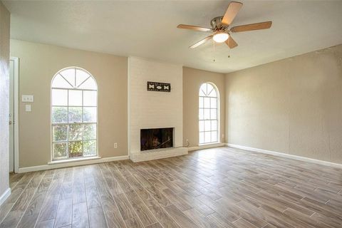 Townhouse in Houston TX 1556 Silverpines Road 5.jpg